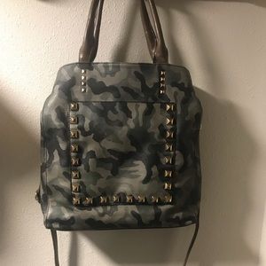 Camo purse/tote bag